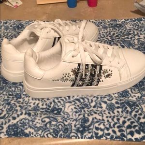 Brand new Venus tennis shoes